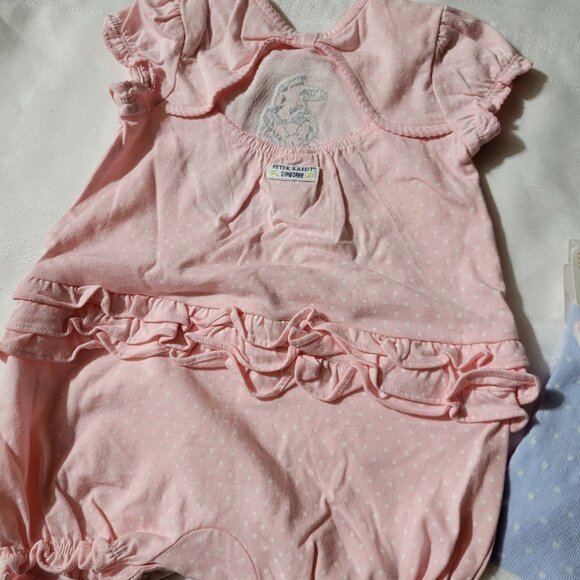 Gymboree Peter Rabbit NWT 12-18 month Romper 12-24 month socks set. Mixed Z 31 - Picture 2 of 5